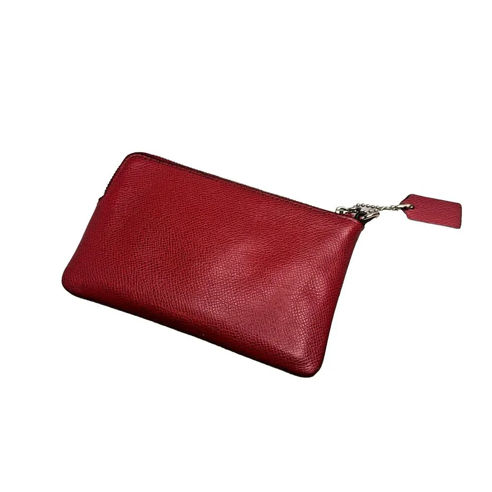 Coach corner zip